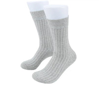 (Hellgrau) Herren Socken Rippstruktur Baumwolle – Trageansicht