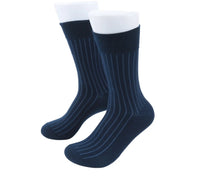 (Dunkelblau) Herren Socken Rippstruktur Baumwolle – Trageansicht