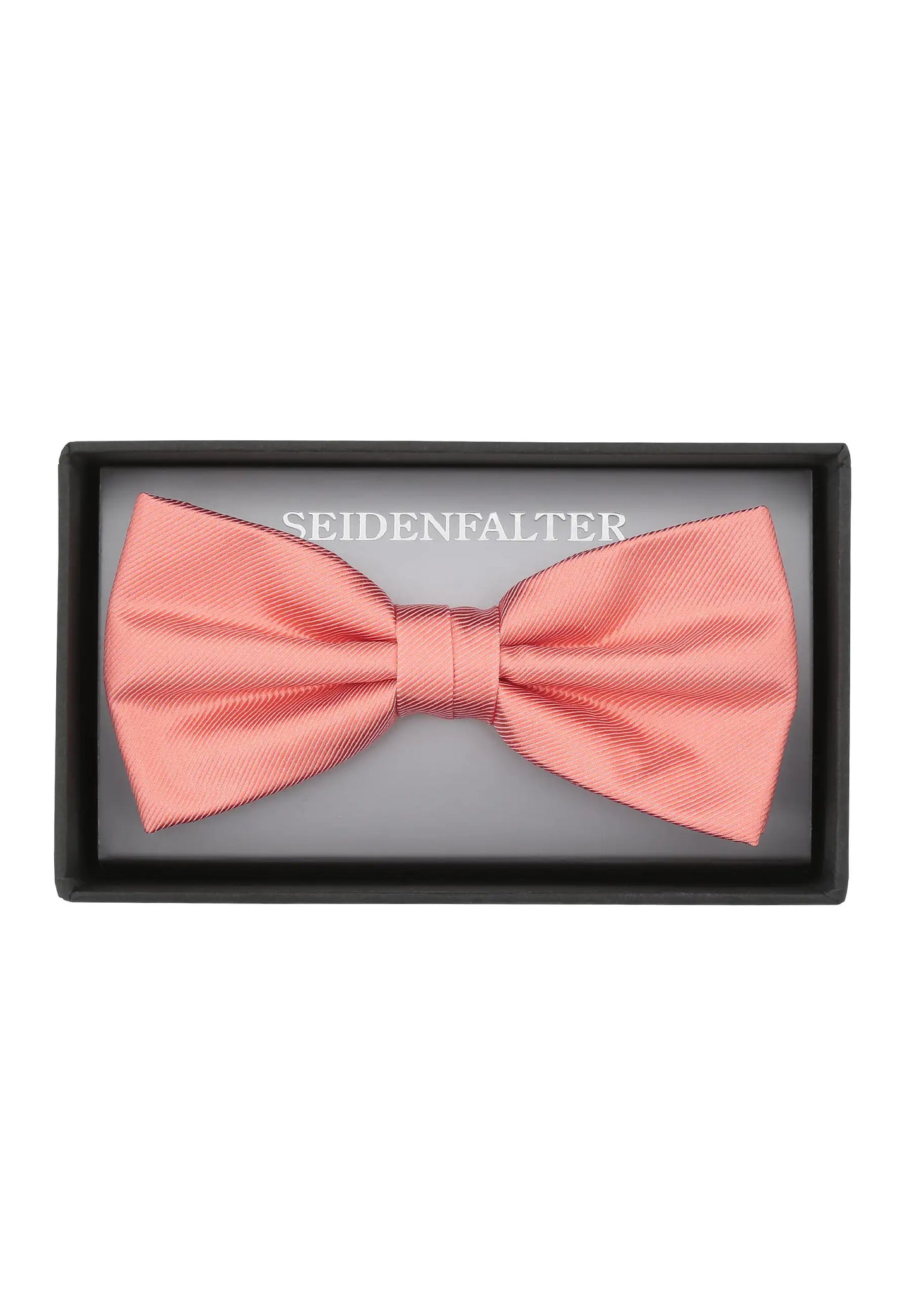 (Lachs) Vorgebundene Herrenfliege aus 100% Seide in Lachs in Geschenkbox