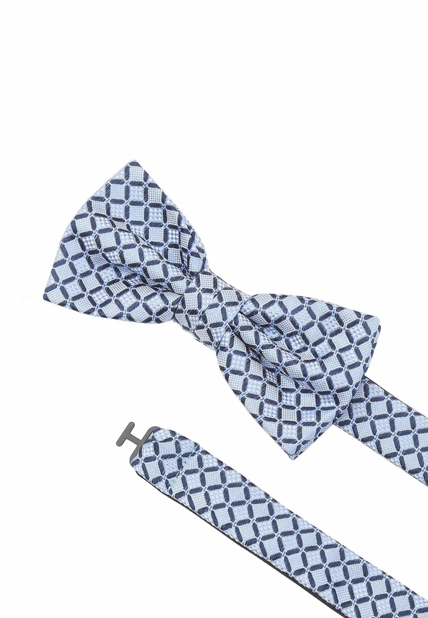 (Hellblau) Detailaufnahme Seidenfliege Würfelmuster hellblau mit verstellbarem Band