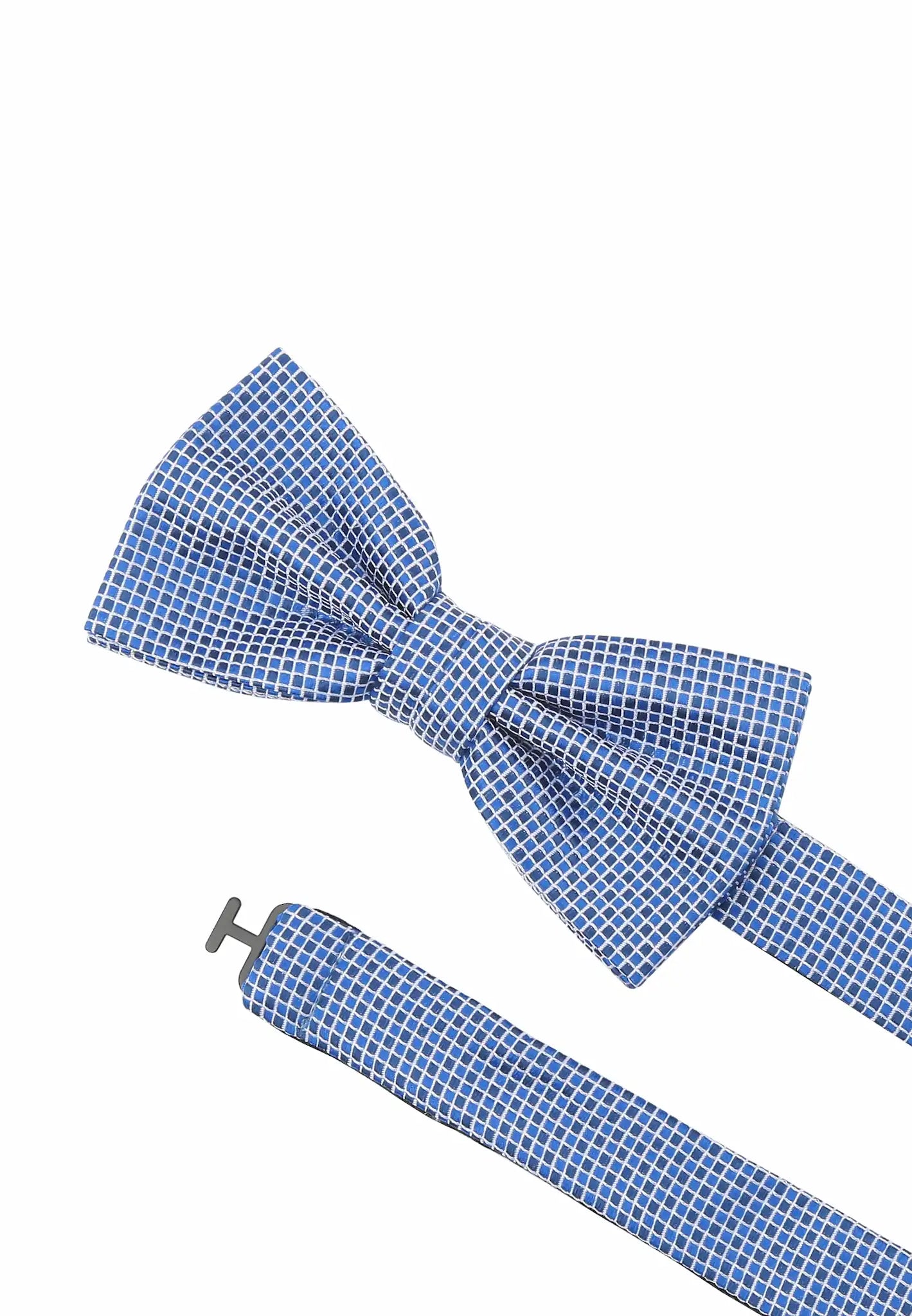 (Blau) Detailaufnahme der blauen Fliege: Knotenbereich mit Hakenverschluss und Größenband