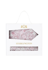 (Rosa) Krawatte Einstecktuch Set Floral Seide – Sterlington Geschenkbox Frontalansicht